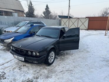 мега авто: BMW 525: 1993 г., 2.5 л, Механика, Бензин, Седан