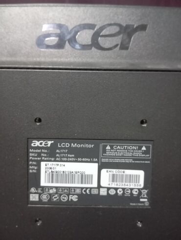 monitor satilir: Acer monitoru və klaviaturası satılır. 20 AZN içində ps 2 də verilir 2