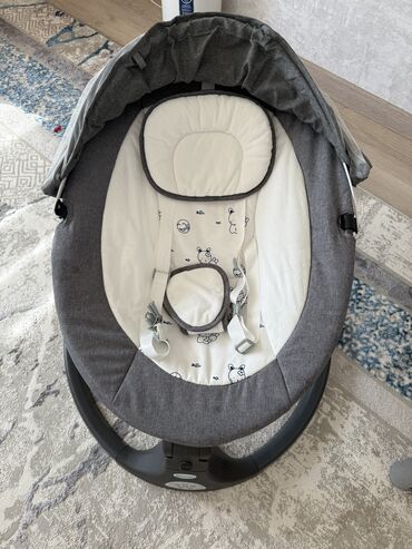 купить качели садовые: 🍼 Электронная люлька-шезлонг для малыша 📌 Состояние: отличное