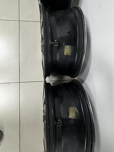 work r18: Диски R 18 Subaru, Комплект, отверстий - 5, Б/у — 4