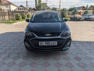 срочна машина: Chevrolet Spark: 2021 г., 1 л, Вариатор, Бензин, Хэтчбэк