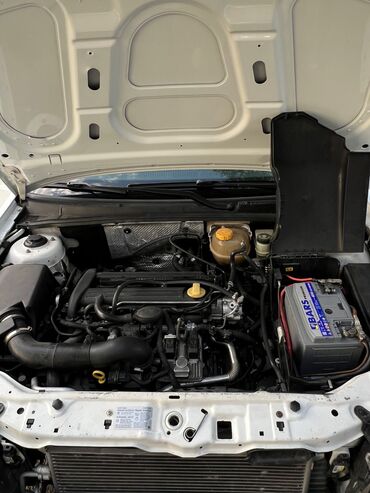 Opel: Opel Vectra: 2005 г., 2.2 л, Автомат, Бензин, Универсал — 7