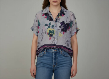 Women's Clothing: Women's blouse, size L
