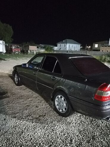 продаю мерс сешка: Mercedes-Benz C-Class: 1994 г., 1.8 л, Механика, Бензин, Седан