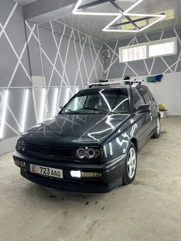купить volkswagen: Volkswagen Golf: 1992 г., 1.8 л, Механика, Бензин