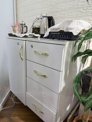 Mətbəx mebeli: Güzgüsüz