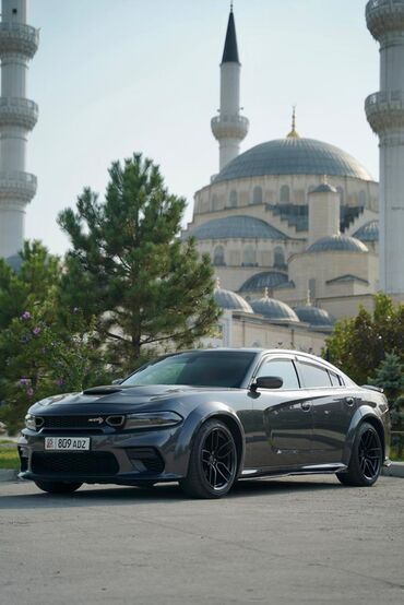 срочно продам машину дёшево: Dodge Зарядник: 2019 г., 3.6 л, Автомат, Бензин, Седан