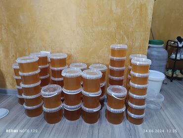 продаю мёд оптом: Бал сатылат ысык Атанын табигый тоо балы кг Бишкек продаю иссик
