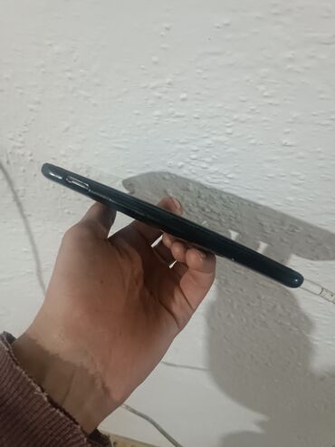 телефон самсунг с: OnePlus 5T, Б/у, 128 ГБ, цвет - Черный, 1 SIM, 2 SIM
