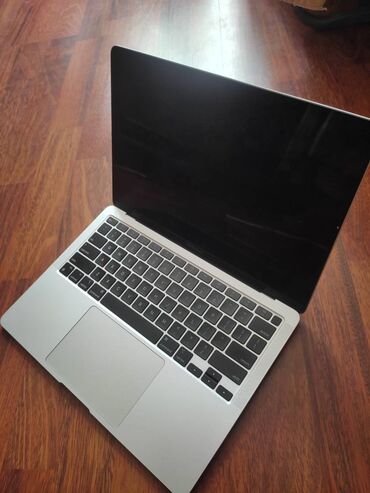 samsun s10 e: Apple MacBook, 13.3 ", Apple M1, 256 GB