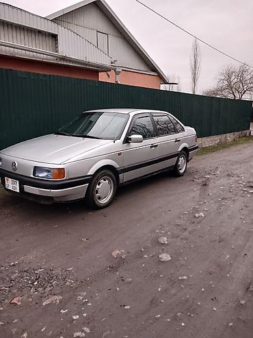 volk racing: Volkswagen Passat: 1988 г., 1.8 л, Механика, Бензин, Седан — 4