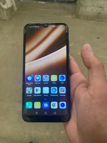 Bentley: Huawei Y6, 32 GB, rəng - Göy