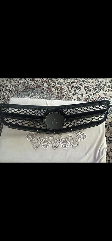 keci qiymeti: Mercedes-Benz ön radiator barmaqlığı W 204 Kuza C Radiyyator — 2