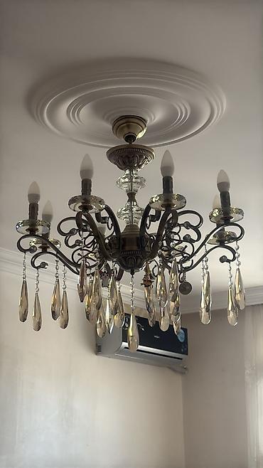 Digər mebel: SdÇılçıraq 100 azn. İşləkdir. Ünvan Əhmədli.
k6262~SD — 1