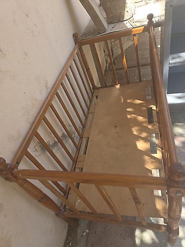 mebel evi: Taxta uşaq beşiyi - Material: bərk ağac, natural lak örtük - Klassik — 1