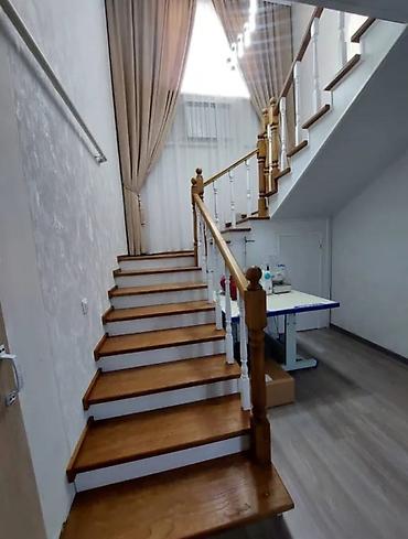 Продажа коттеджей и домов: 🏡 **СРОЧНО ПРОДАЁТСЯ ДОМ** 📍 Район: Кызыл-Аскер 🏠 Комнаты: 5 📐 — 5