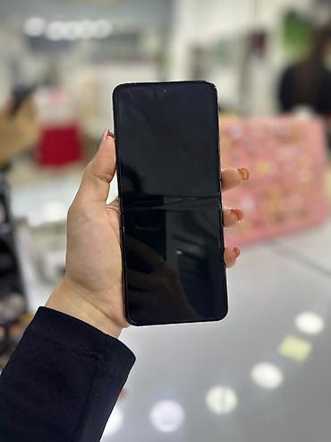 flip phone: Samsung Z Flip, 512 GB, rəng - Bənövşəyi, Barmaq izi — 5