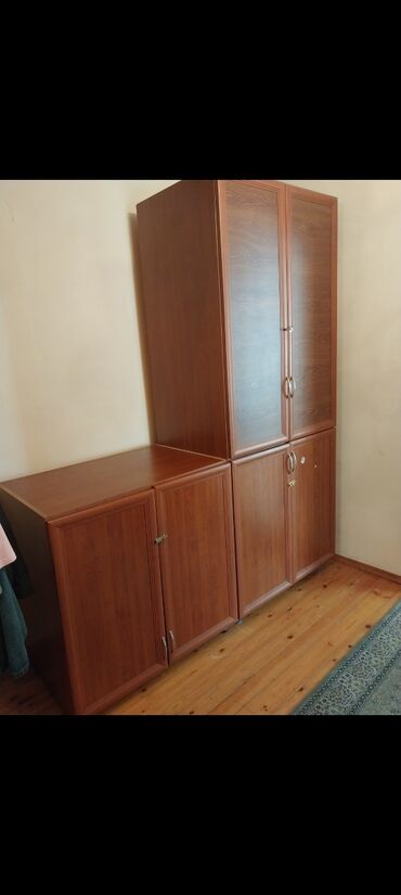 Uzunmüddətli kirayə evlər: İşlənmiş, Açılan, 4 qapılı Düz dolab, Dəhliz dolabı, Azərbaycan