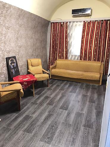 Mənzillər: Sahil metrosu, 3 mertebenin 1-ci mertebesi, 2otaq. Ayliq kiraye — 2