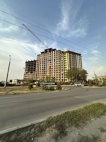 дом бишкекте: 2 бөлмө, 67 кв. м, Элитка, 8 кабат, ПСО (өзү оңдоп түзөтүп бүтүү үчүн)