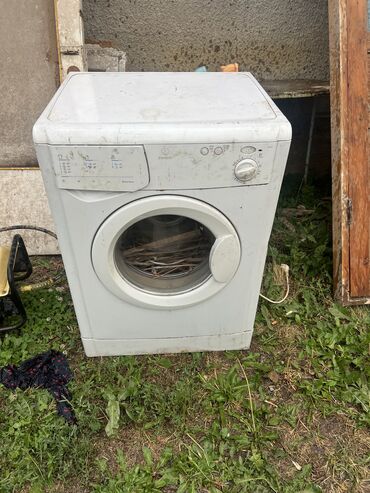 стриальные машины: Стиральная машина Indesit, Б/у, Полуавтоматическая