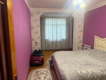 Köhnə tikili: Bakı, Bakıxanov qəs., 4 otaqlı, Köhnə tikili, 100 kv. m — 4