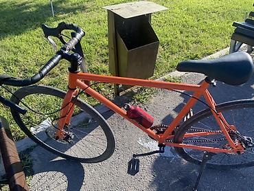 single speed: Городской/гравийный велосипед с прямой жёсткой вилкой и рулём‑бараном — 3