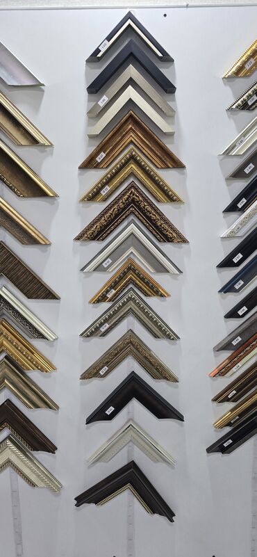 Зеркала: В наличии! Зеркало с тёмно-коричневой рамой, рамка ПВХ. Ширина рамки — 5