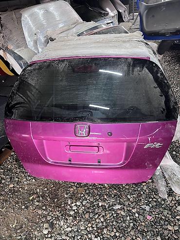 Крышка багажника Honda, 2004 г., Б/у, Оригинал at lalafo.kg Крышка багажника Honda, 2004 г., Б/у, Оригинал