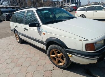Volkswagen: Volkswagen Passat Variant: 1992 г., 2 л, Механика, Газ, Универсал