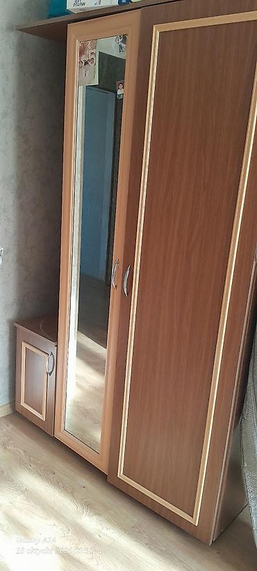 sened dolabi: Güzgülü paltar şkafı - Material: ağac teksturasında laminat (isti — 3