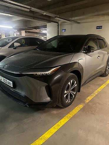 bz4x: Toyota bZ4X: 2022 г., Автомат, Электромобиль, Кроссовер — 2