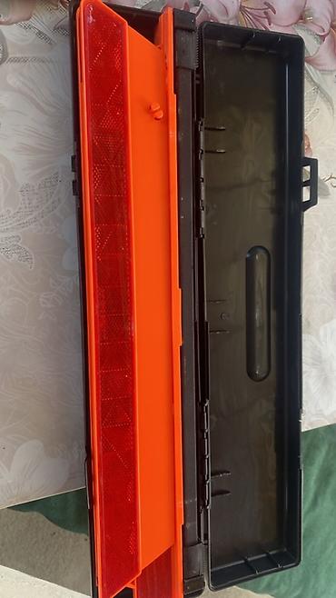 kia servis ehtiyat hisseleri: Pajero arginsl üşbucaqAvtomobil üçün xəbərdarlıq üçbucağı (reflektor) — 1