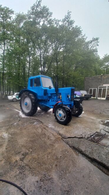 Traktorlar: Traktor motor 0.4 l, İşlənmiş