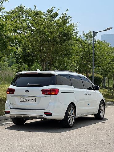 Kia: Kia Carnival: 2019 г., 2.2 л, Автомат, Минивэн — 24