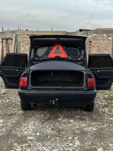 Audi: Audi S4: 1991 г., 2.3 л, Механика, Бензин, Седан — 6