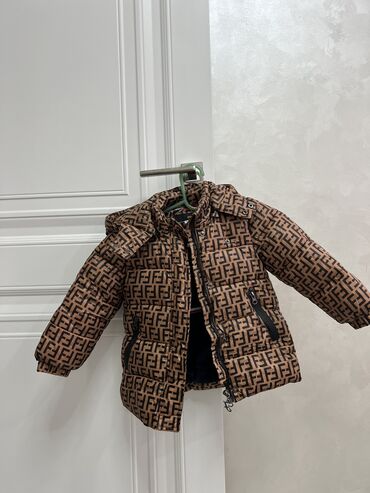 демисезонная куртка zara для мальчика: Продаю куртку детскую, состояние отличное