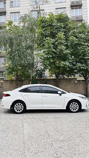 Toyota: Toyota Corolla: 2020 г., 1.8 л, Автомат, Гибрид, Седан — 5