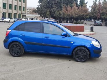 masin qapilari: Kia Rio: 1.4 l | 2005 il Sedan