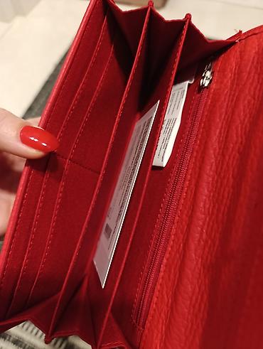 Novčanici: MONA ženski kožni novčanik – crveni - Brend: MONA - Materijal — 3