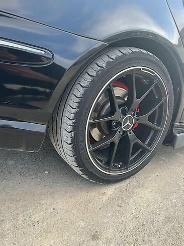 Mercedes-Benz: Mercedes-Benz E-Class: 3.2 l | 2004 il Sedan — 18