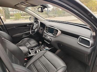 Kia: Kia Sorento SUV - Kuzov: 5 qapılı, tünd boz rəng - Mühərrik: GDI — 17