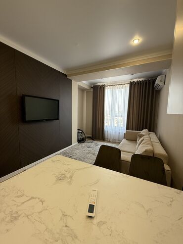 Посуточная аренда квартир: 2 комнаты, Душевая кабина, Постельное белье, Кондиционер — 10