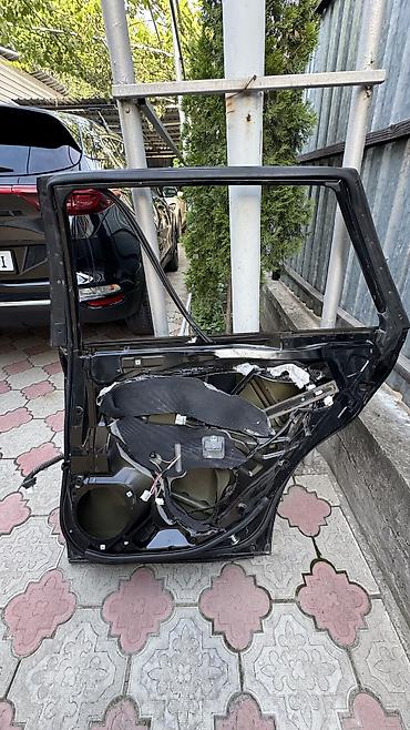 мятины: Дверь Задняя правая Subaru, Б/у, Оригинал — 2