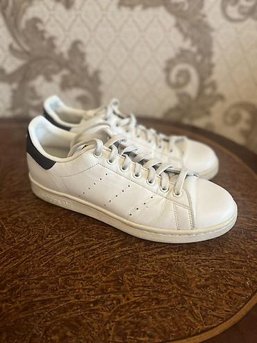 Kişi ayaqqabıları: Adidas Stan Smith klassik ağ ayaqqabısı - Model: Adidas Originals — 1