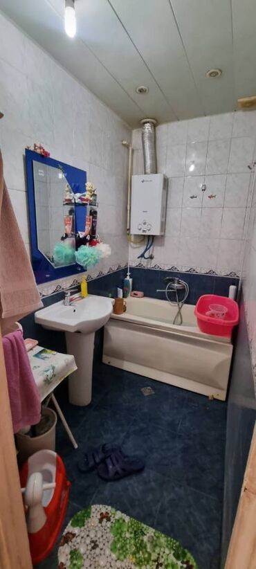 Köhnə tikili: Bakı, 3 otaqlı, Köhnə tikili, m. Həzi Aslanov, 90 kv. m -da lalafo.az — 9 Köhnə tikili: Bakı, 3 otaqlı, Köhnə tikili, m. Həzi Aslanov, 90 kv. m — 9