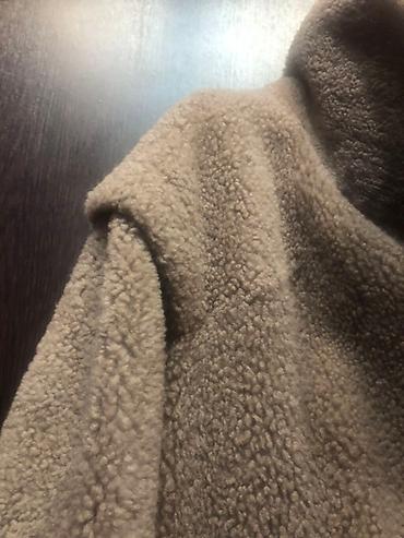 Пальто: Тёплое женское пальто/пальто‑куртка из меха «тедди» (овчинка) в — 4