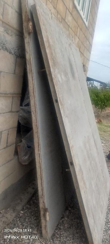 Metal qapı panelləri – 2 ədəd - Material: qalın metal təbəqə