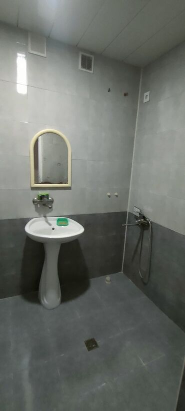 Uzunmüddətli kirayə mənzillər: OTAQ YOLDAŞI AXTARILIR. Təmiz və səliqəli olmağı şərtdir.Ev Xalqlar — 7