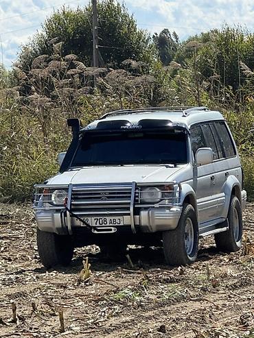 а 6: Mitsubishi Pajero: 1993 г., 2.5 л, Механика, Дизель, Внедорожник — 1